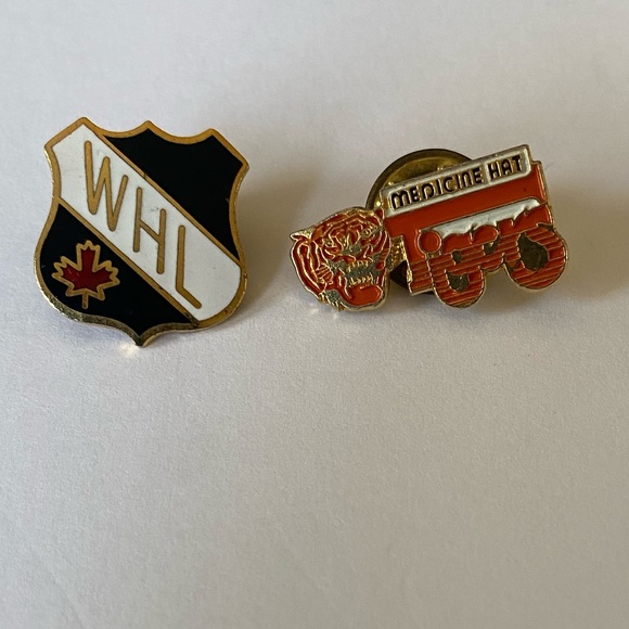 WHL Hockey Pins from 1980s - Picture 3 of 4